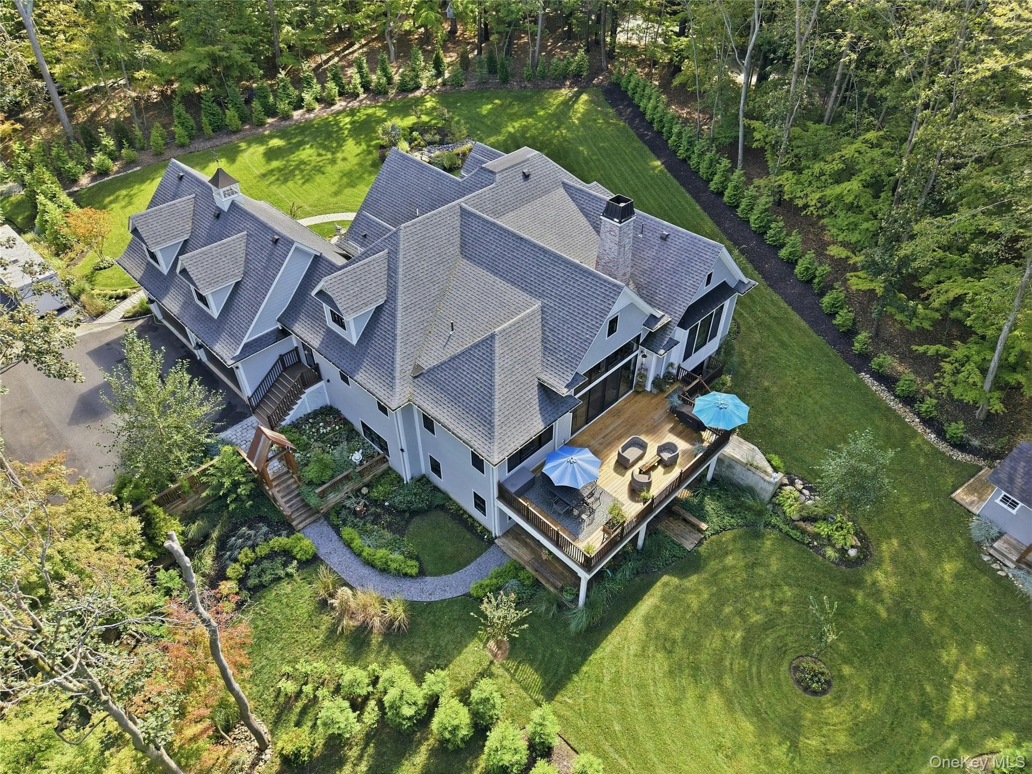 595 Moriches Road thumbnail 42