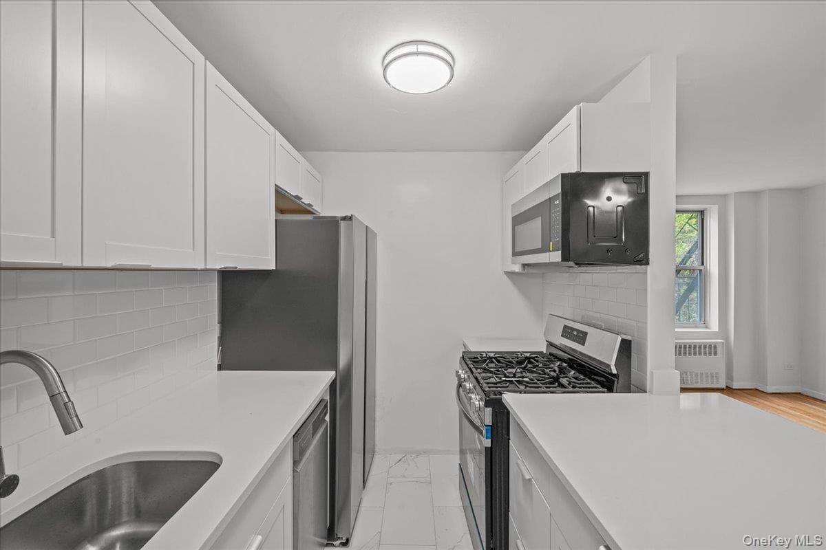 5425 Valles Avenue Unit: 2M thumbnail 6