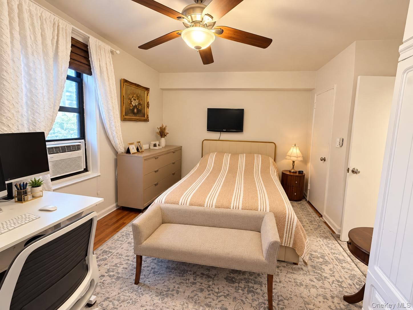 8423 Manton Street Unit: 5E thumbnail 4