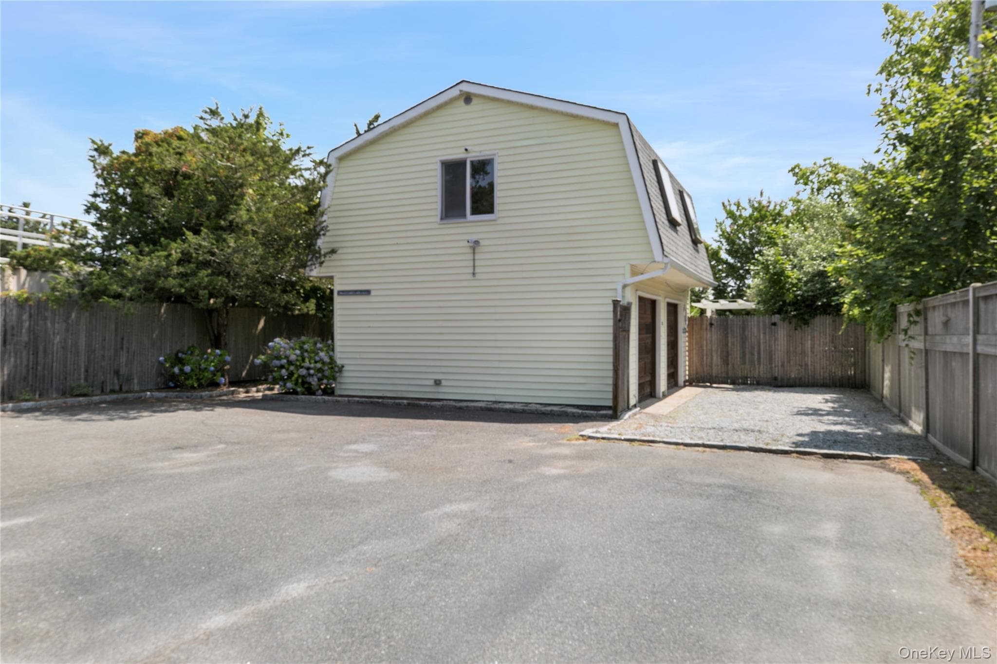 35 Gardners Lane thumbnail 14