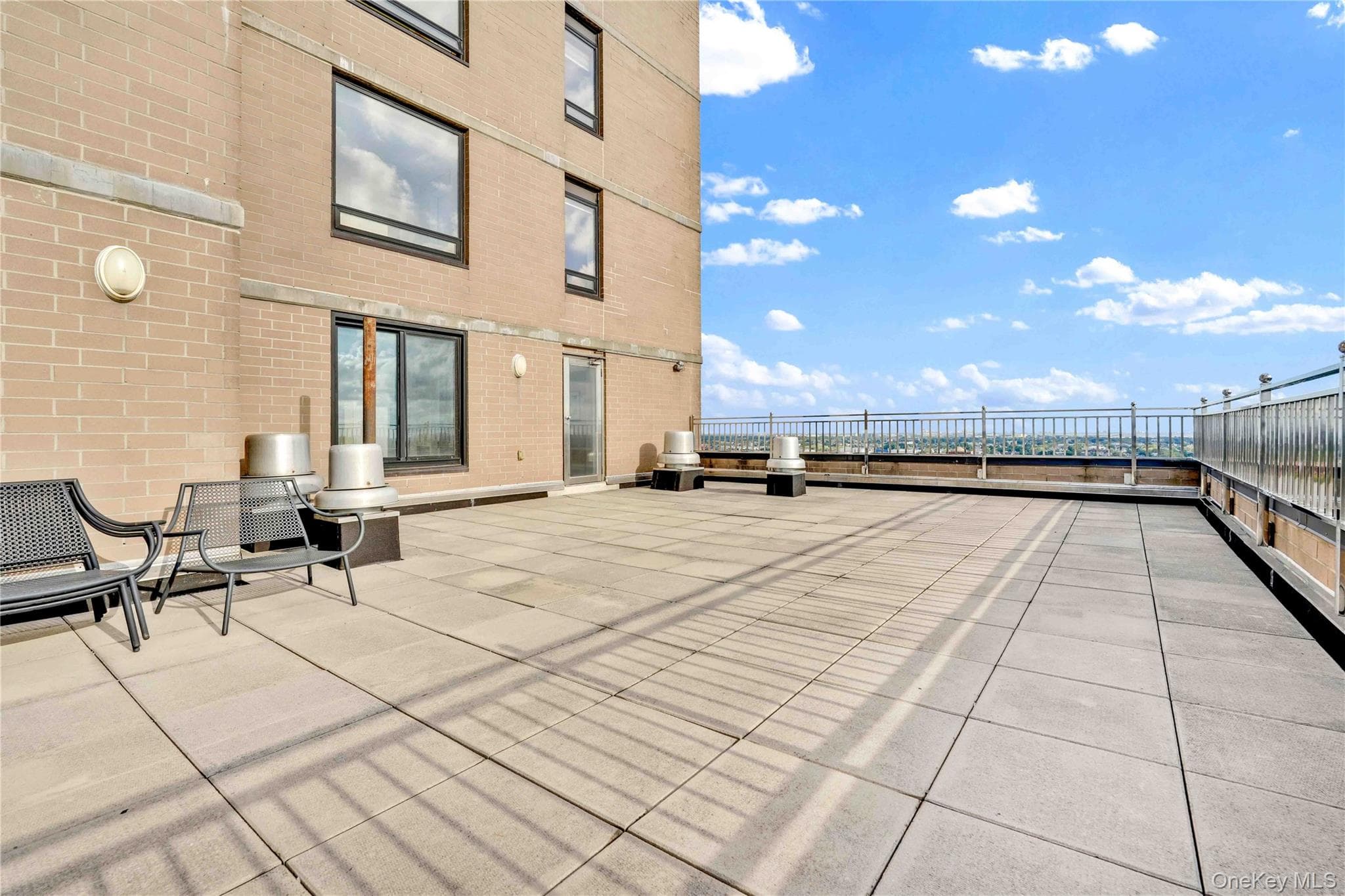 11624 Grosvenor Lane Unit: 15B thumbnail 15
