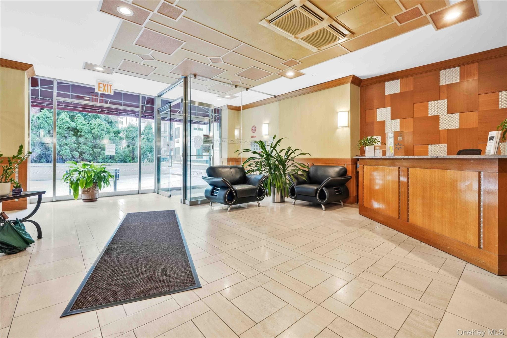 11624 Grosvenor Lane Unit: 15B thumbnail 27