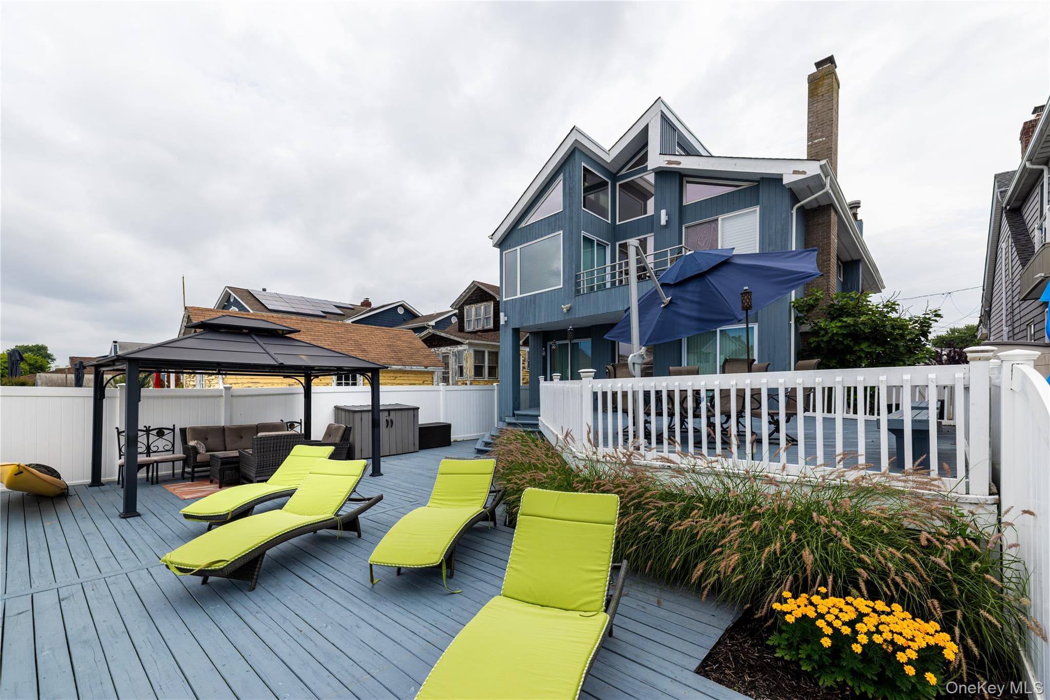 2590 Riverside Drive thumbnail 26