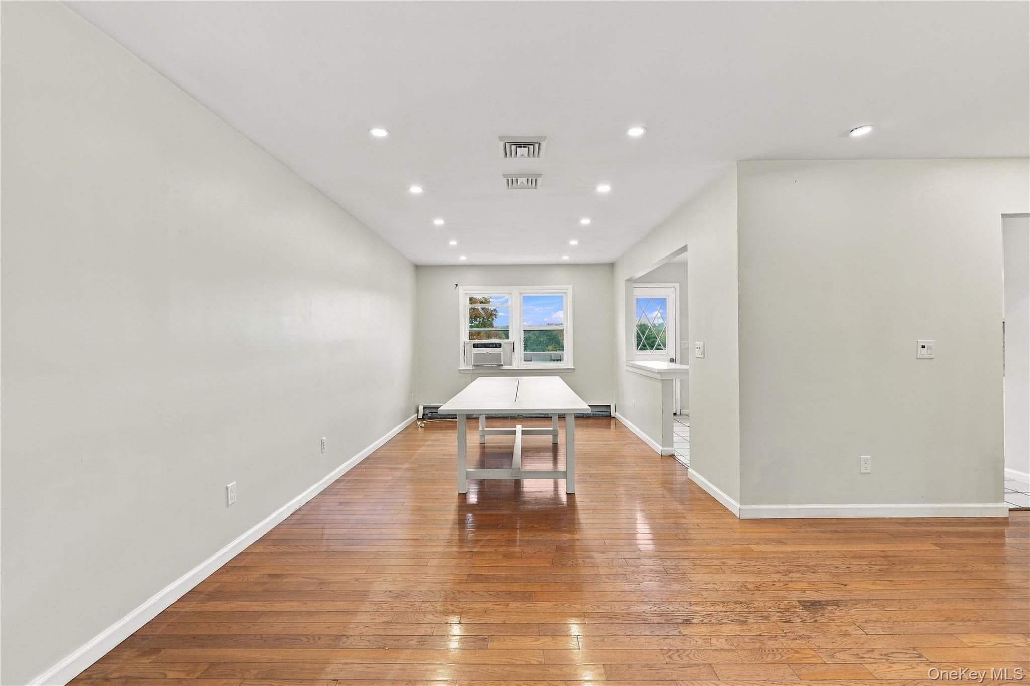 8 Sutherland Drive thumbnail 8