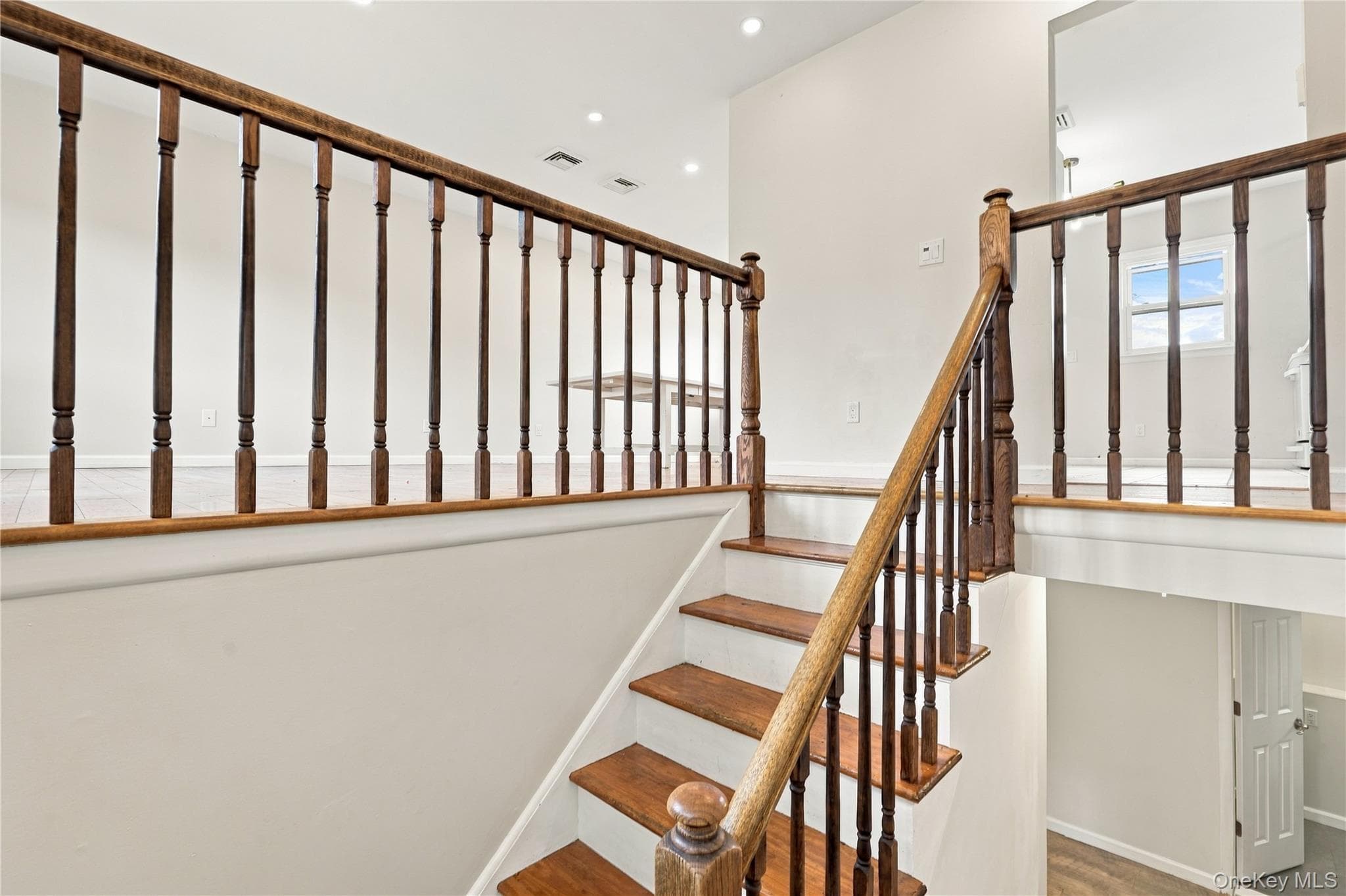 8 Sutherland Drive thumbnail 23