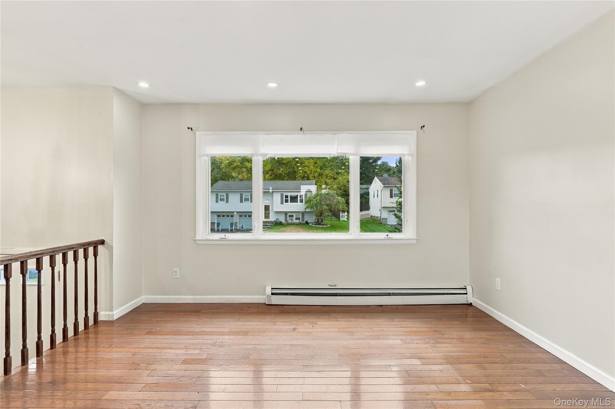 8 Sutherland Drive thumbnail 11