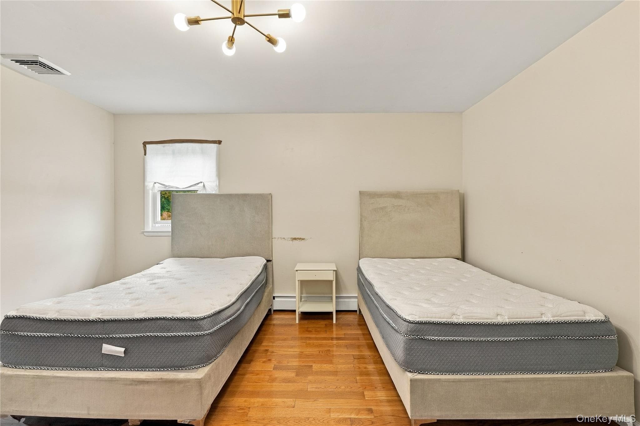 8 Sutherland Drive thumbnail 19