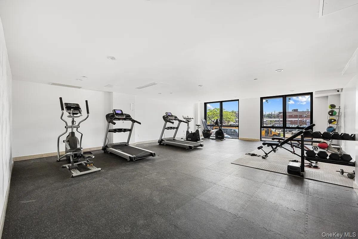 7065 Queens Boulevard Unit: 6A thumbnail 12