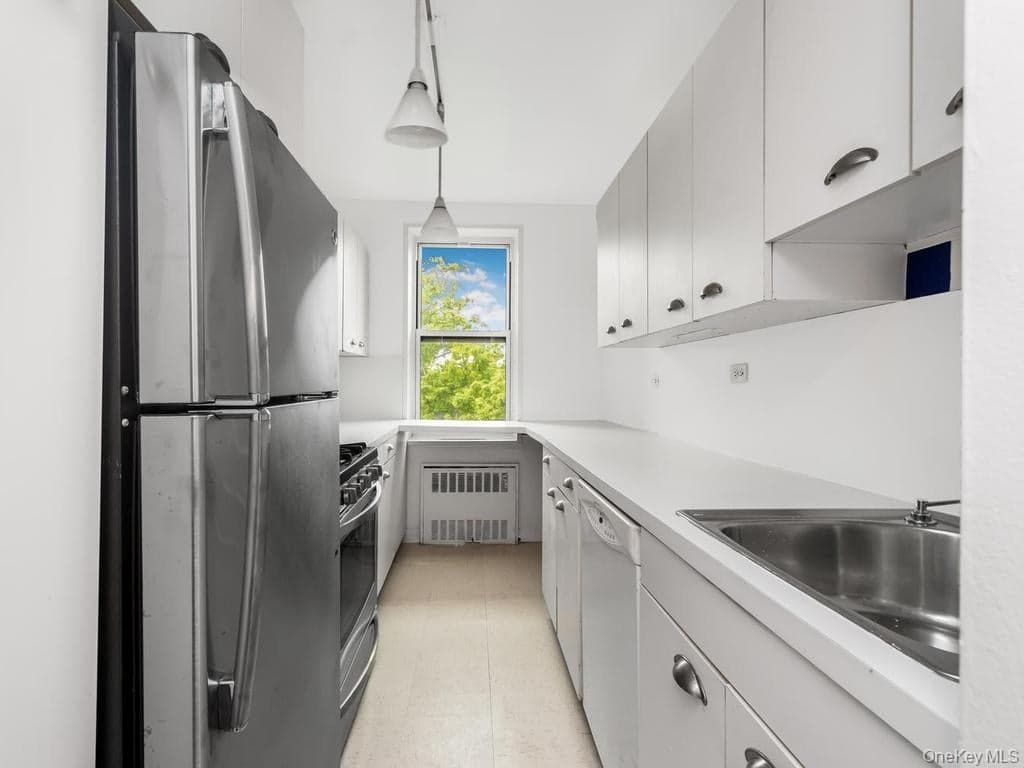 3901 Independence Avenue Unit: 6H thumbnail 4