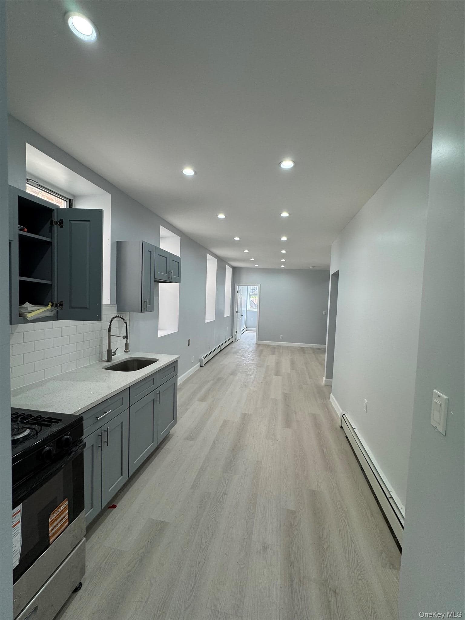 3041 Paulding Avenue thumbnail 40