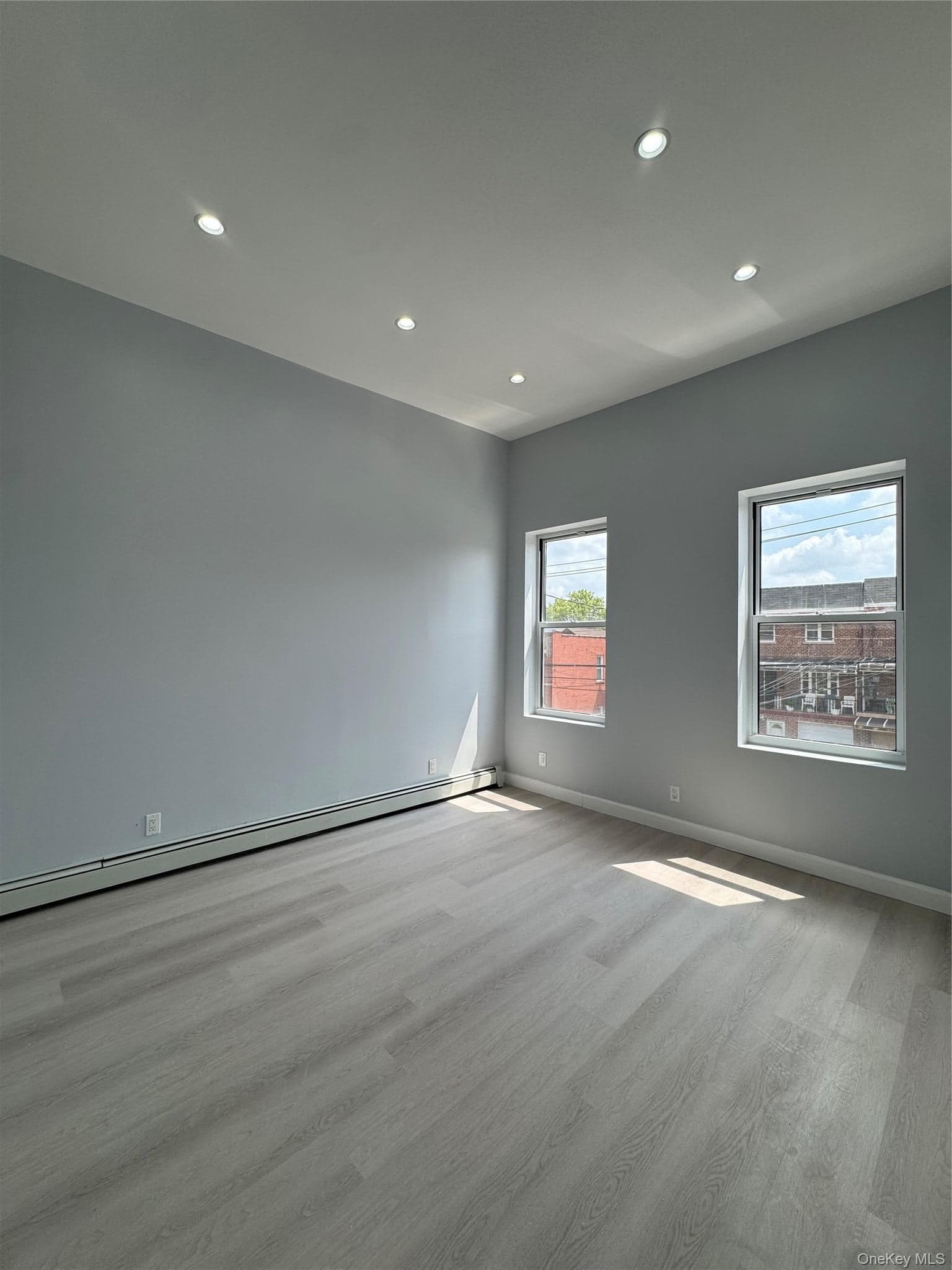3041 Paulding Avenue thumbnail 7