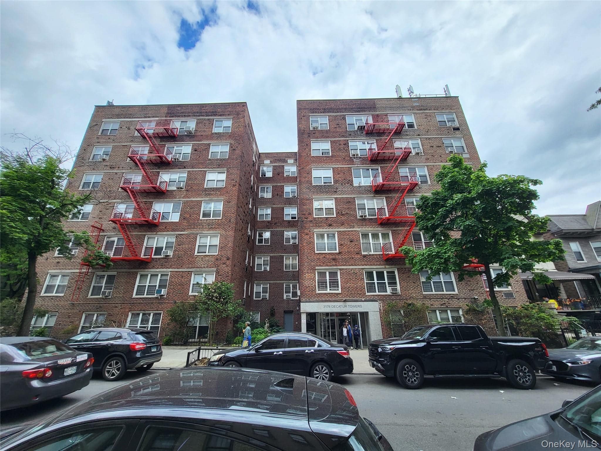 3176 Decatur Avenue Unit: 6H, Bronx