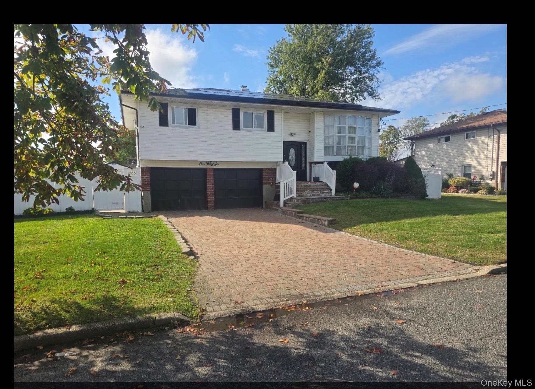 136 Front Avenue thumbnail 3