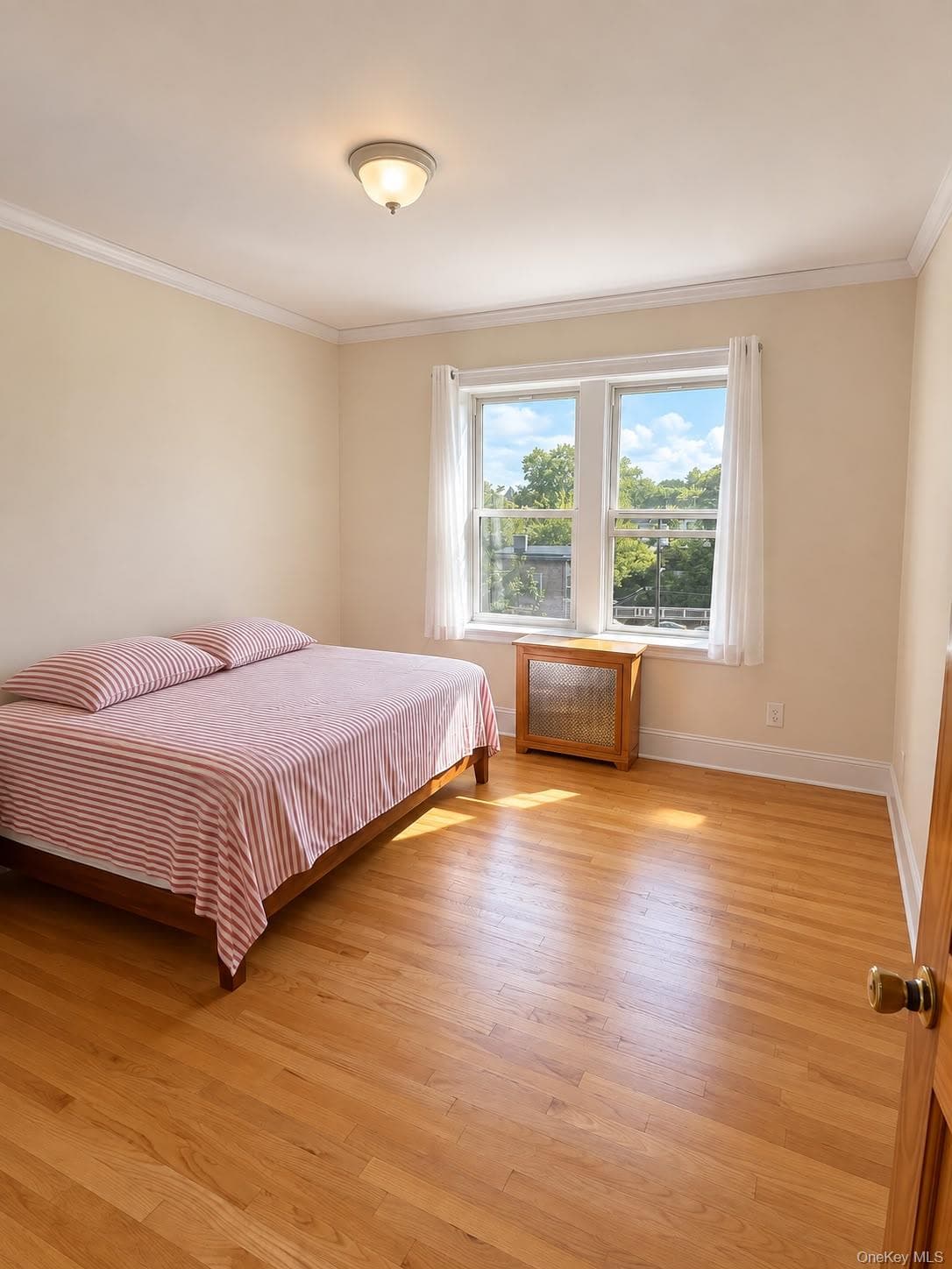 40 E Birch Street Unit: Apt 4D thumbnail 12