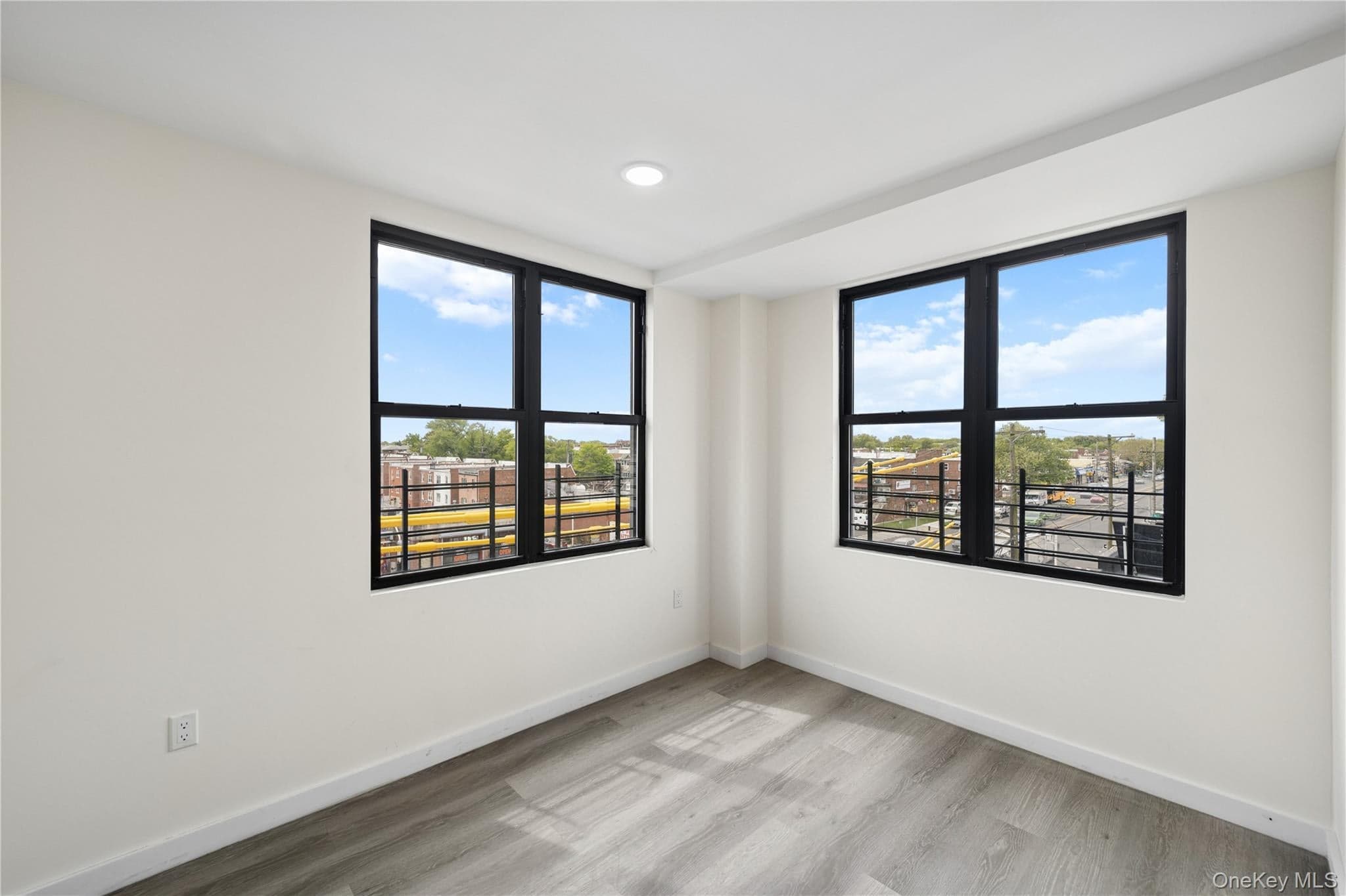 8623 Flatlands Avenue thumbnail 11
