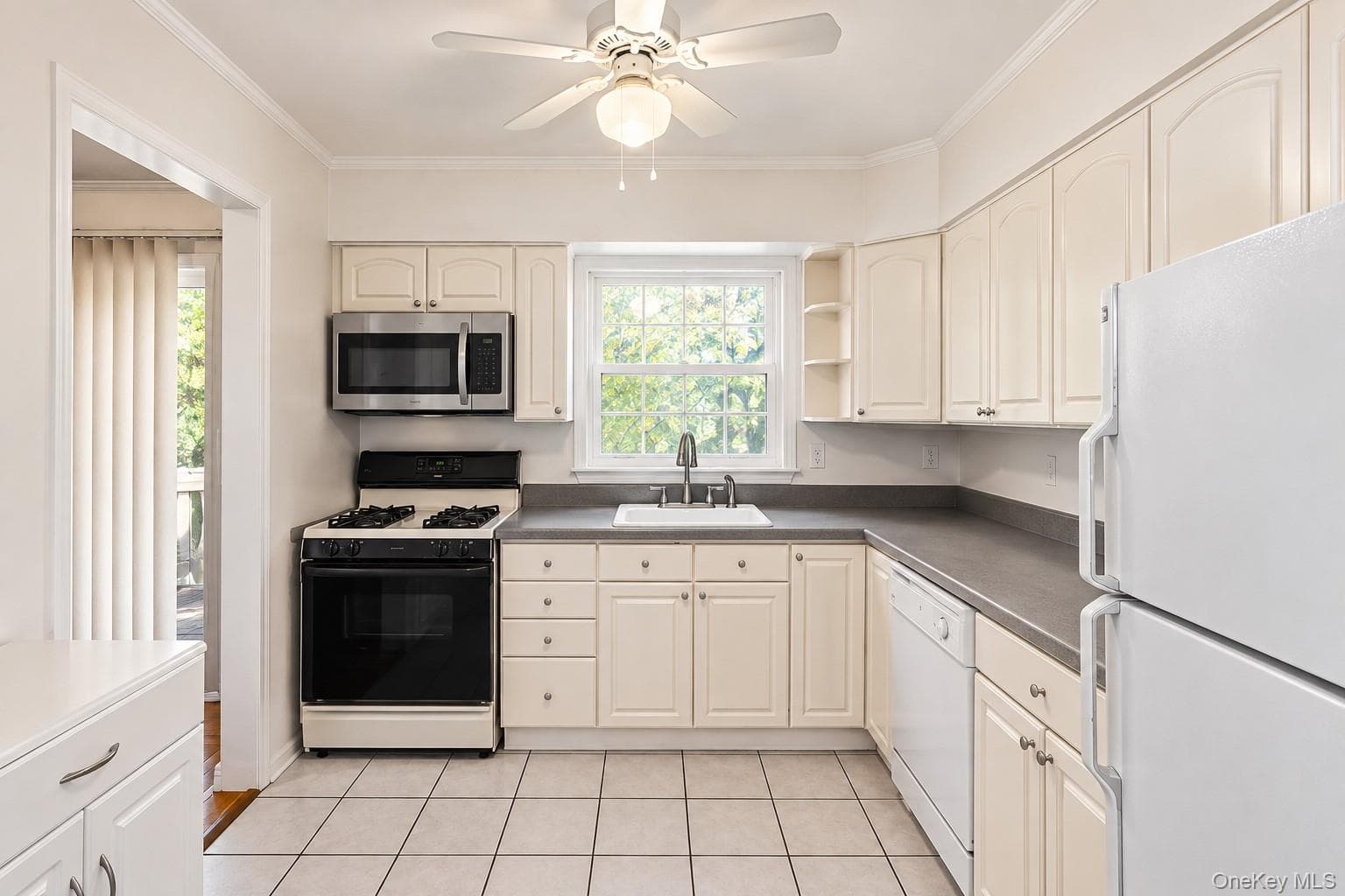 173 Pembrook Drive thumbnail 5