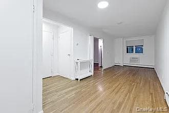 4808 Bedford Avenue Unit: 1A thumbnail 3