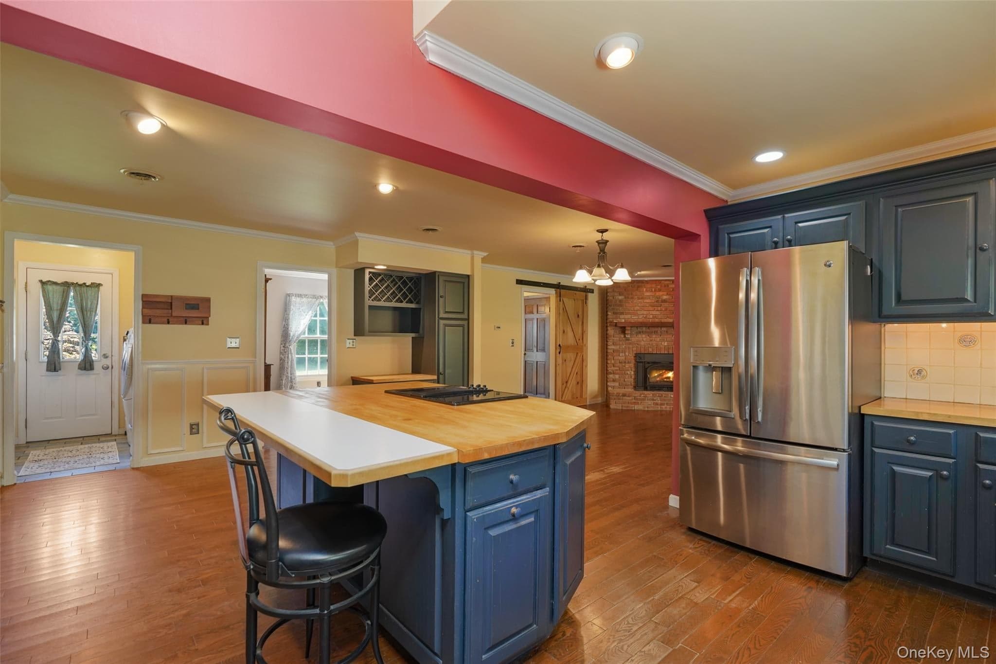 2 Pine Tree Drive thumbnail 14