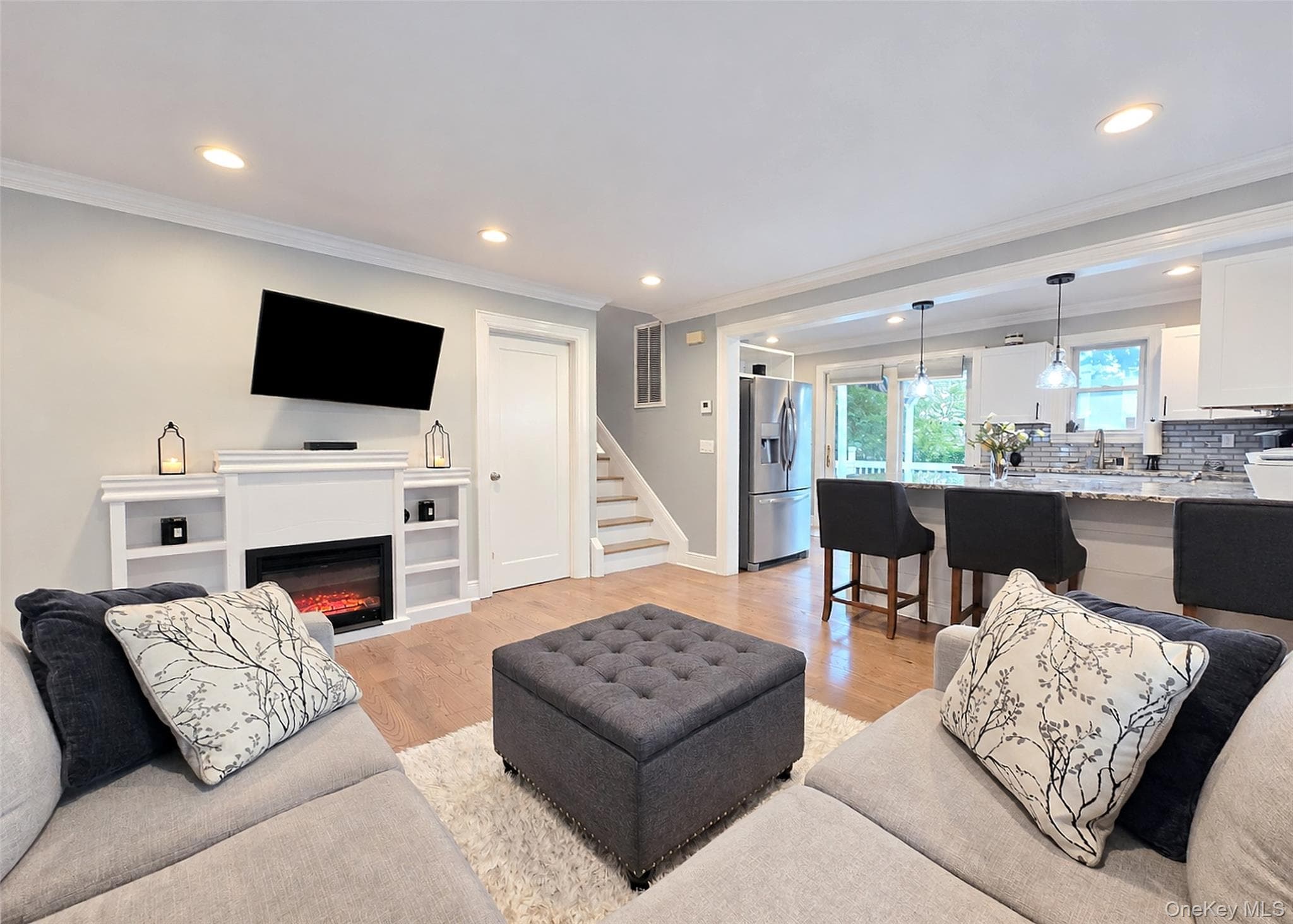 124 Bradford Avenue thumbnail 3