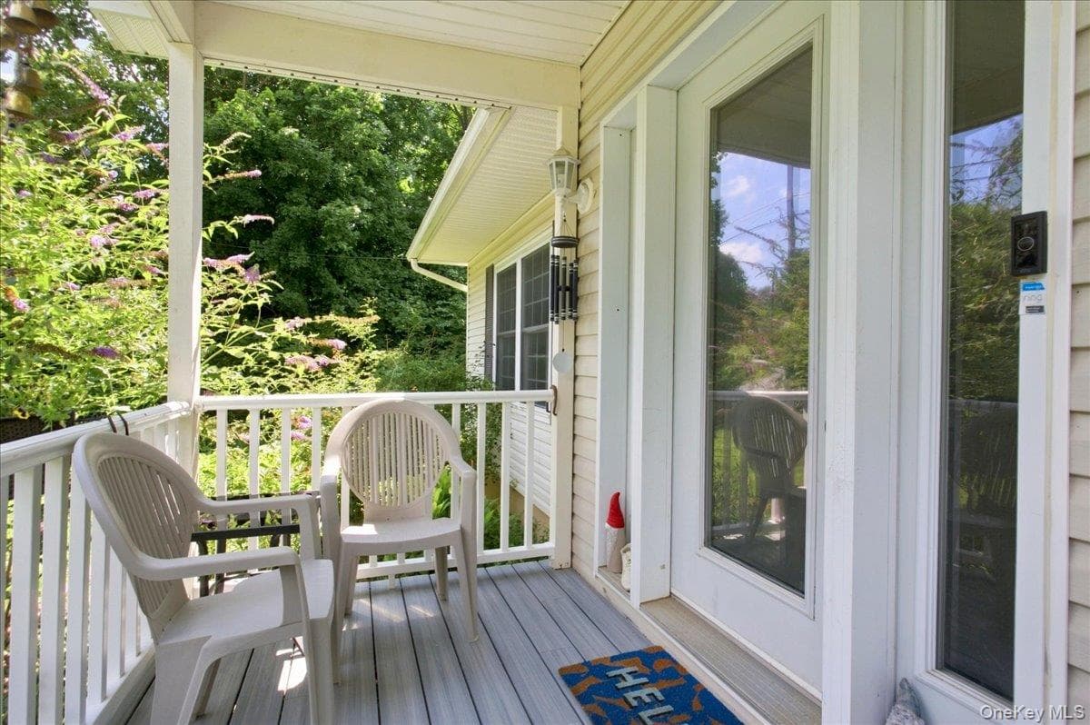 36 Hillside Avenue thumbnail 35