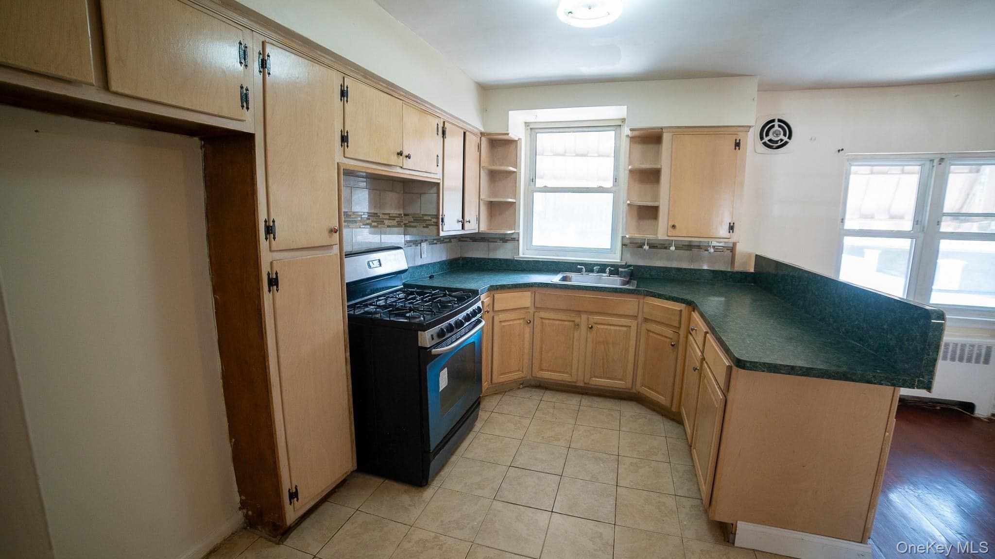 3830 Barnes Avenue thumbnail 11