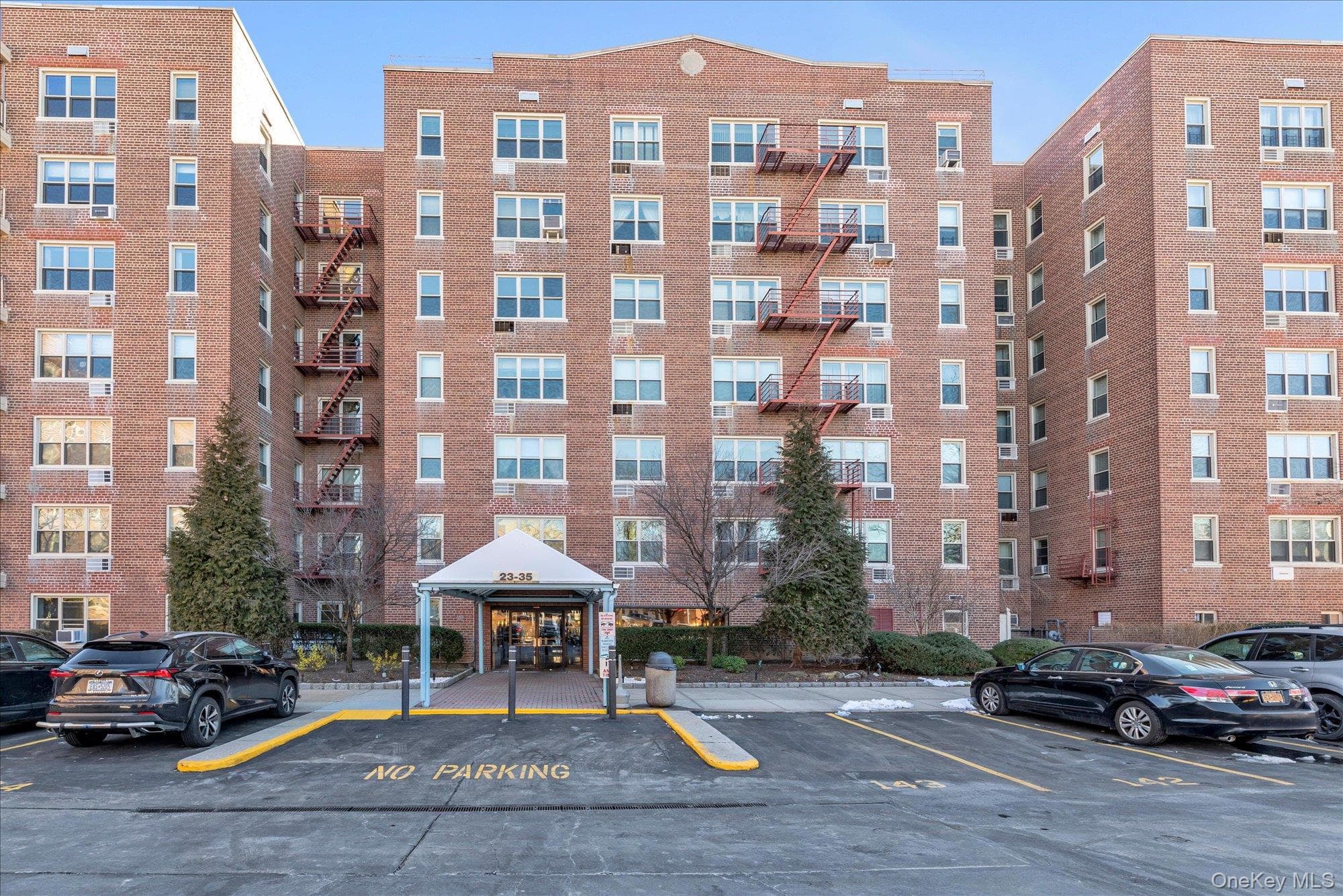 23-35 Bell Boulevard Unit: LF photo 1