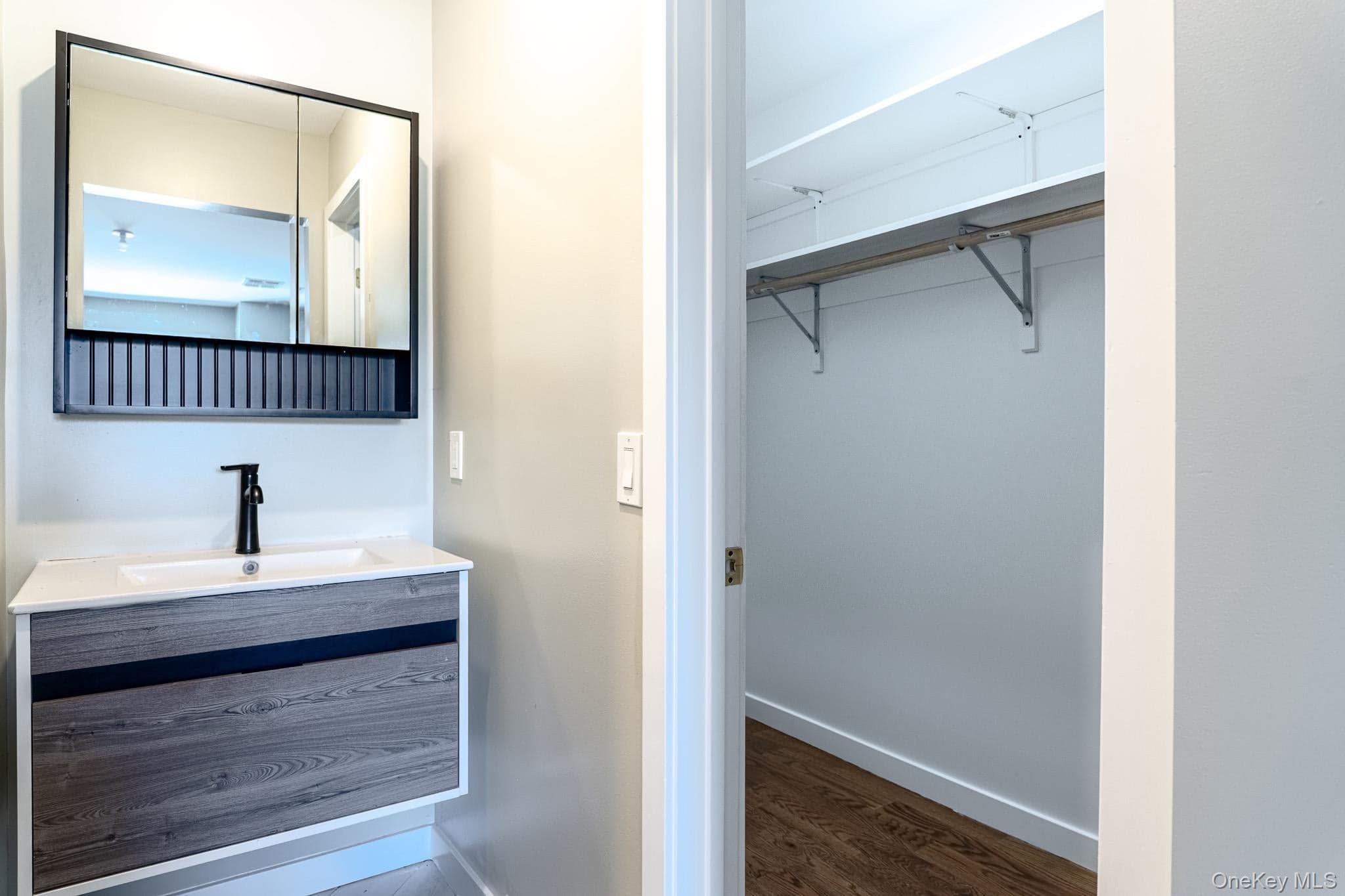 18 Twin Avenue Unit: 304 thumbnail 17