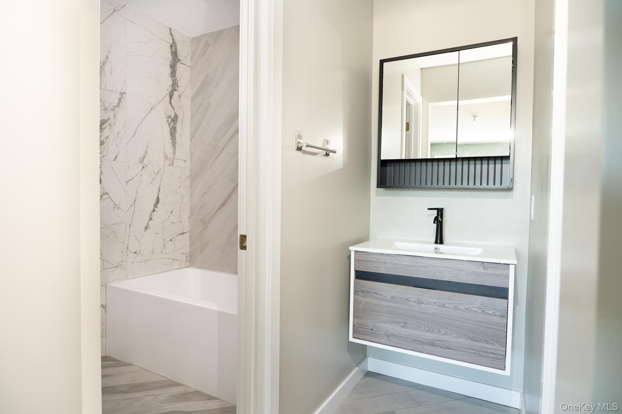 18 Twin Avenue Unit: 304 thumbnail 16