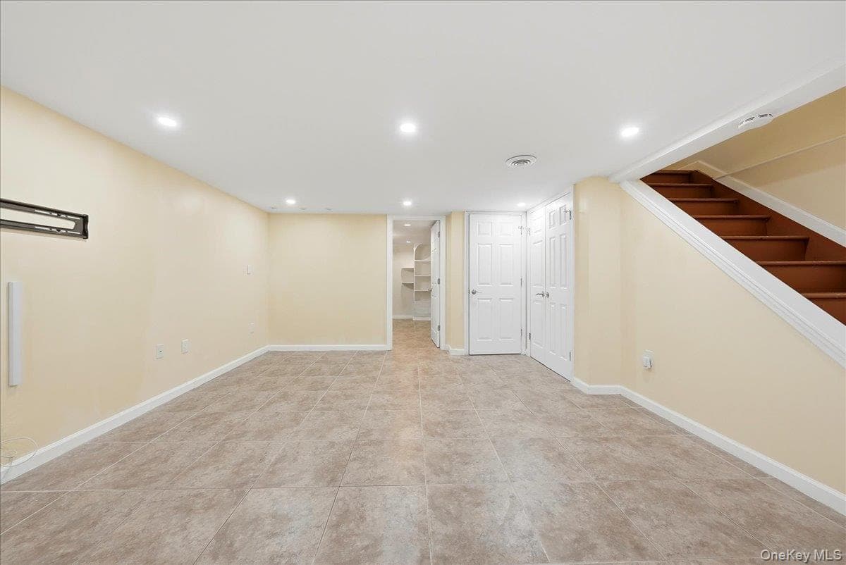 2927 Grand Avenue Unit: 16 thumbnail 25