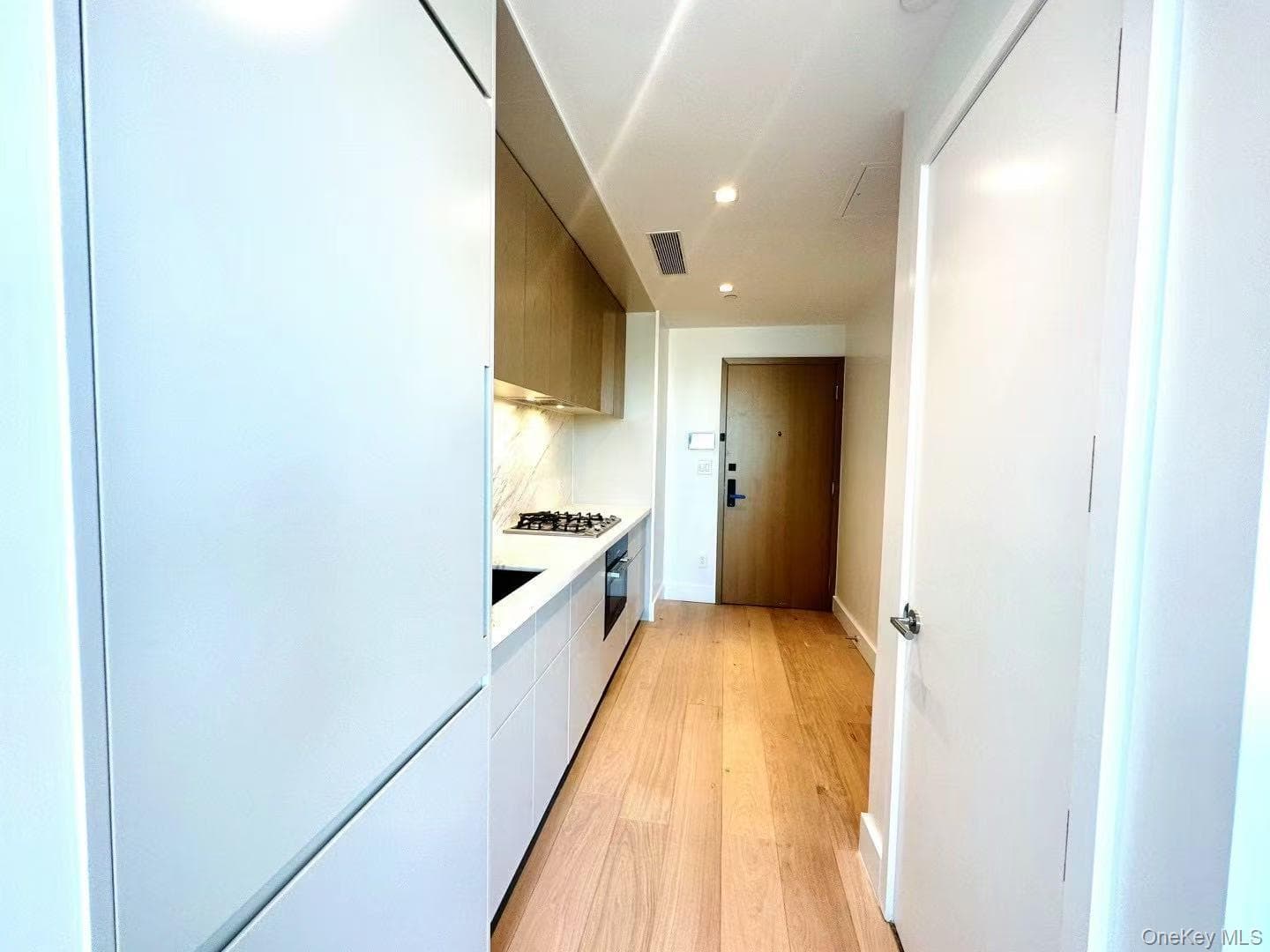 208 Delancey Street Unit: 10E thumbnail 5