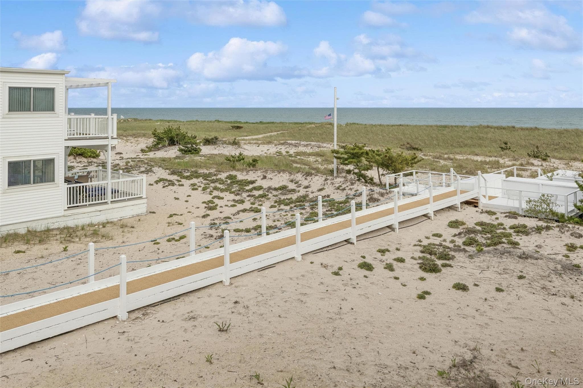 281 Dune Road Unit: 17B thumbnail 4