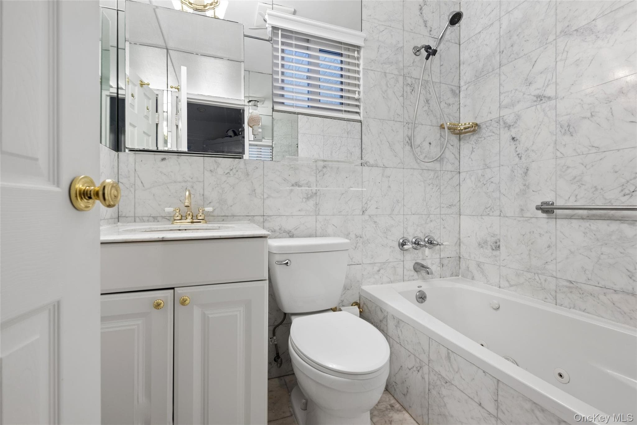 281 Dune Road Unit: 17B thumbnail 16