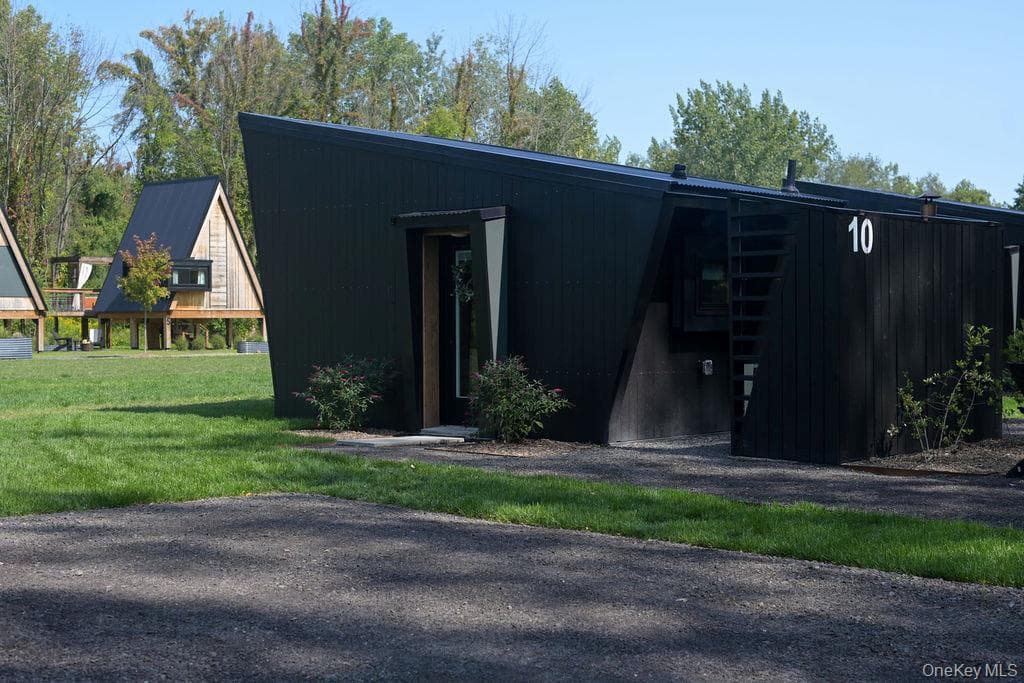 4766 Pilgrimport Road thumbnail 18