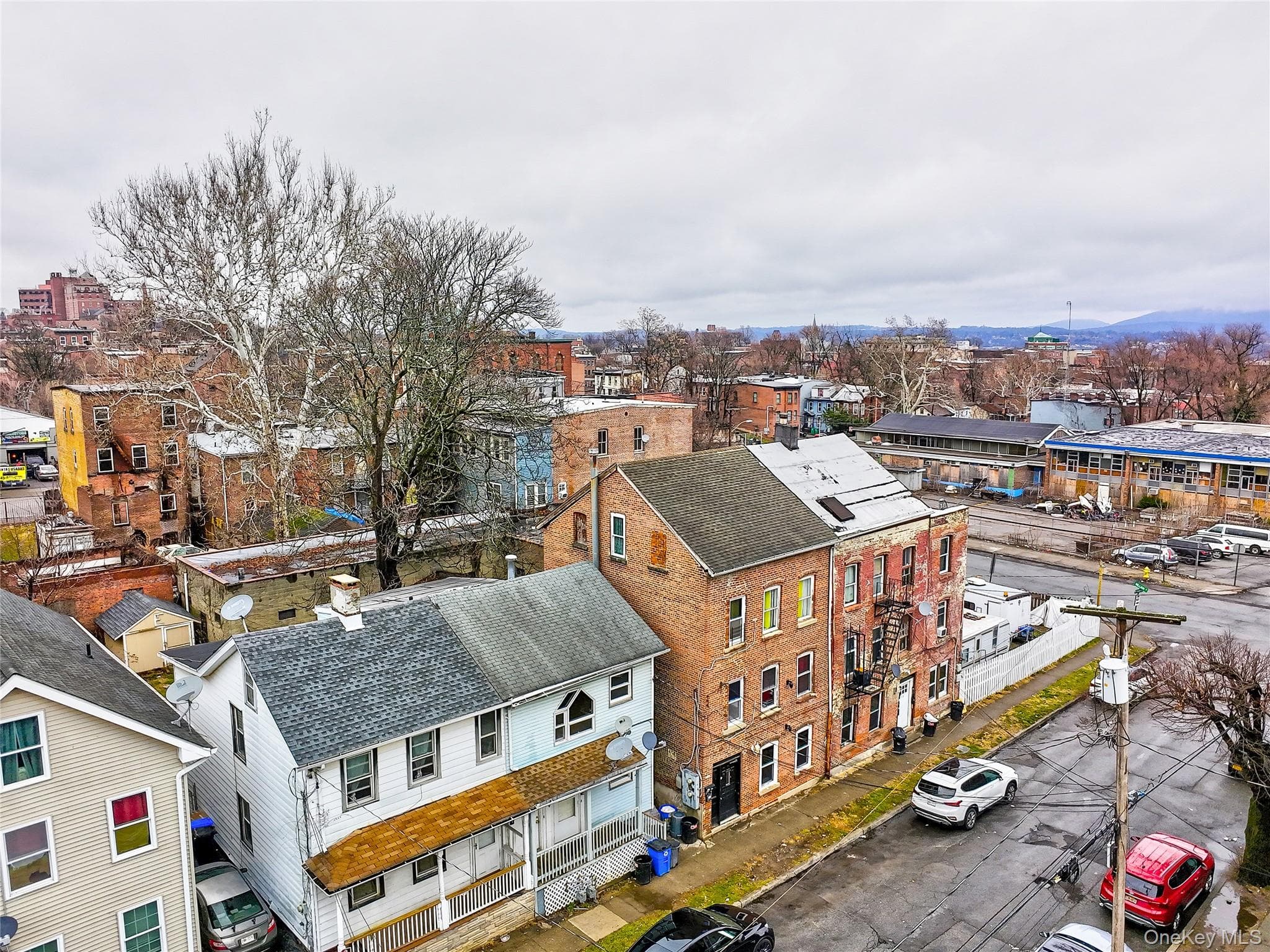114 W Parmenter Street thumbnail 3