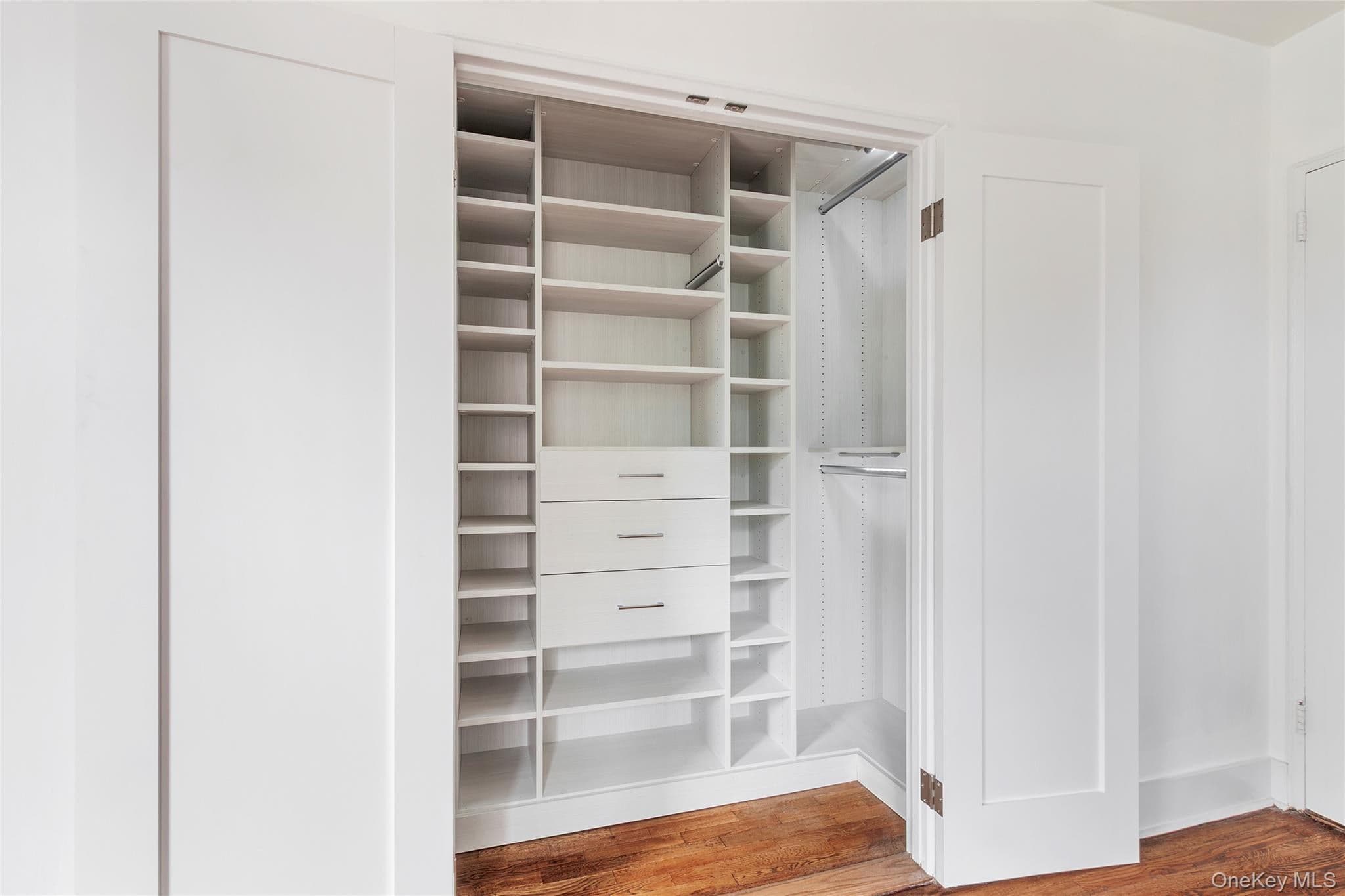 525 W 235th Street Unit: 4D thumbnail 12