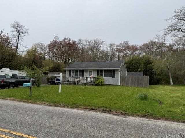 10 Whittier Drive photo 1