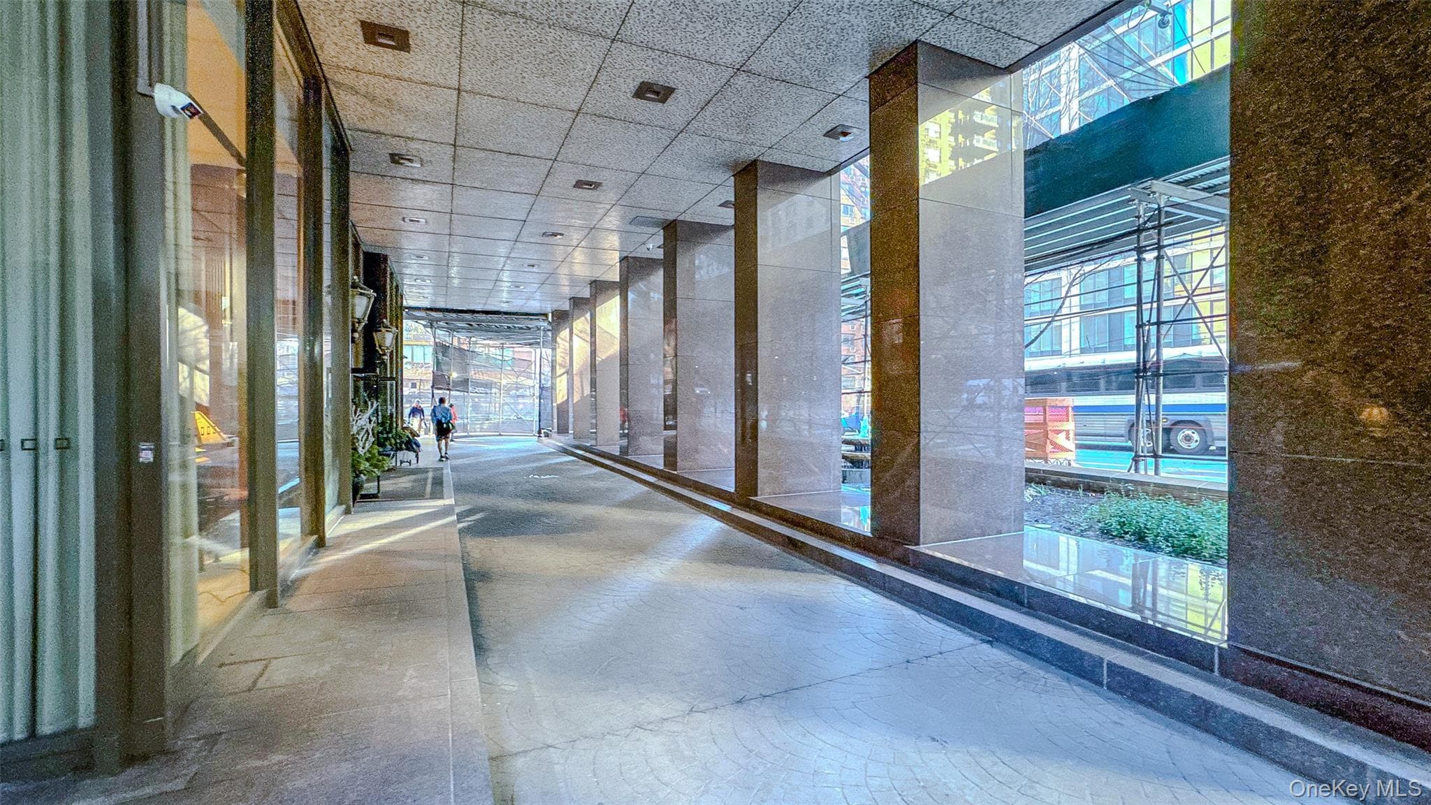 300 E 40th Street Unit: 12E thumbnail 6