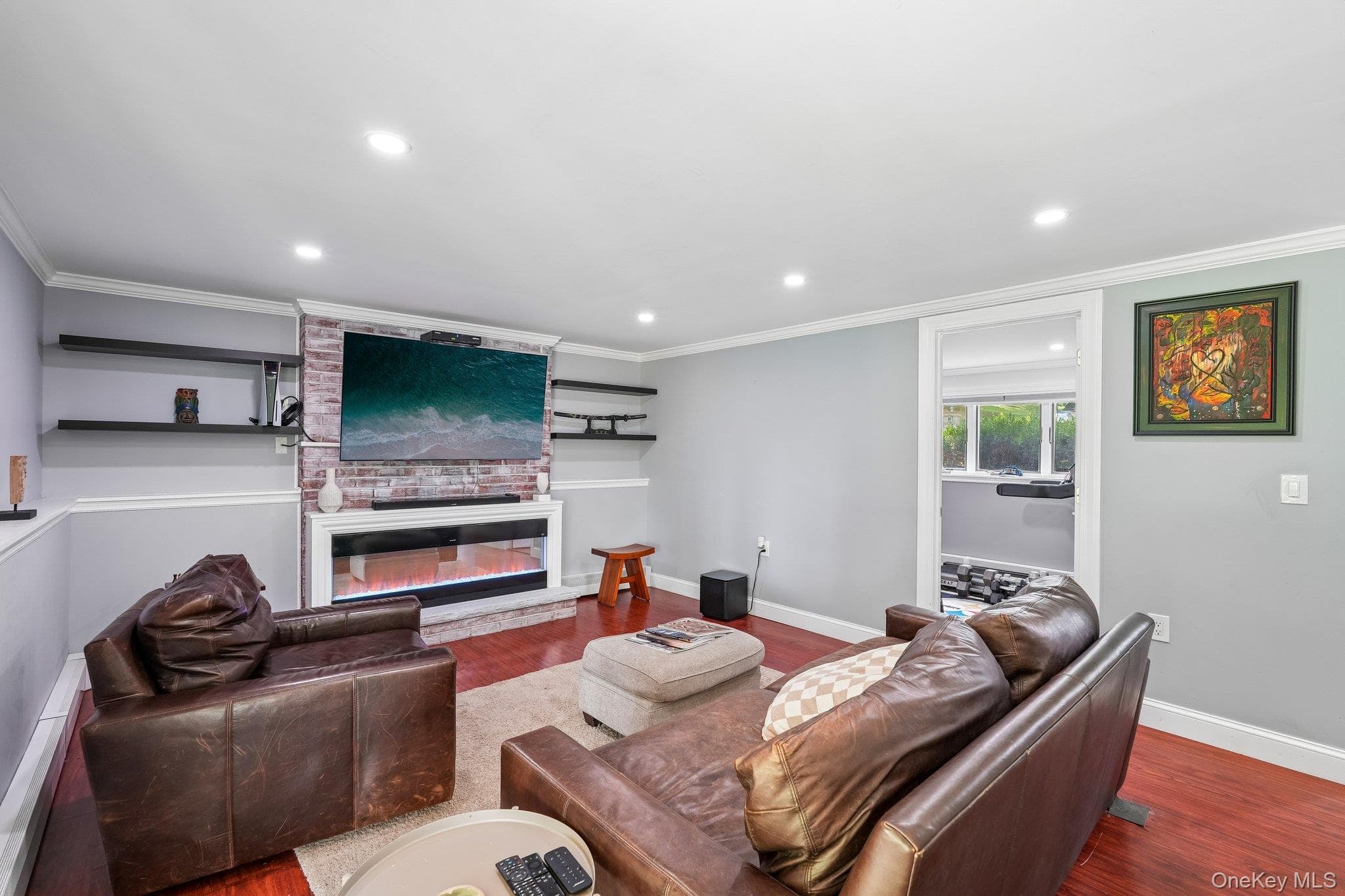 111 Hilltop Road thumbnail 31