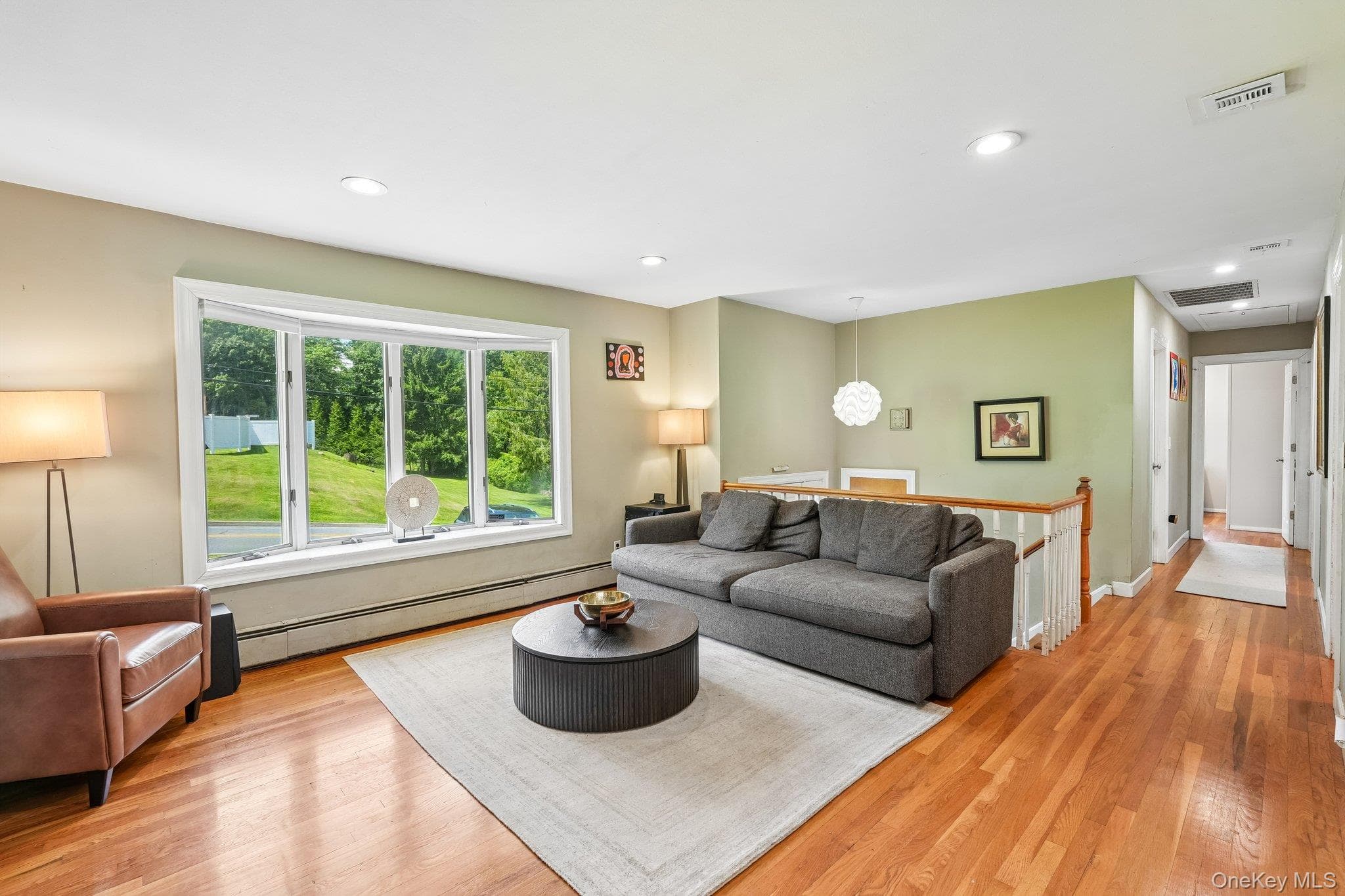 111 Hilltop Road thumbnail 8