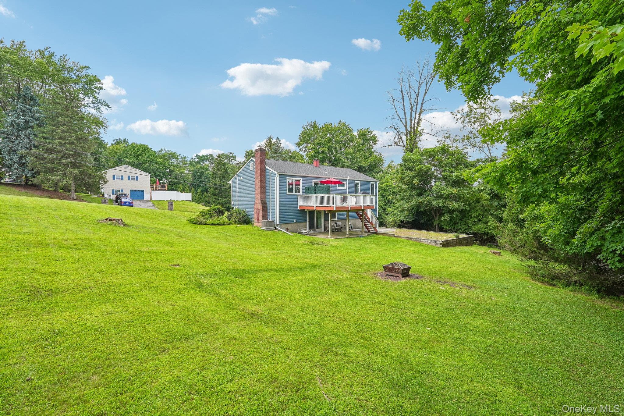 111 Hilltop Road thumbnail 40
