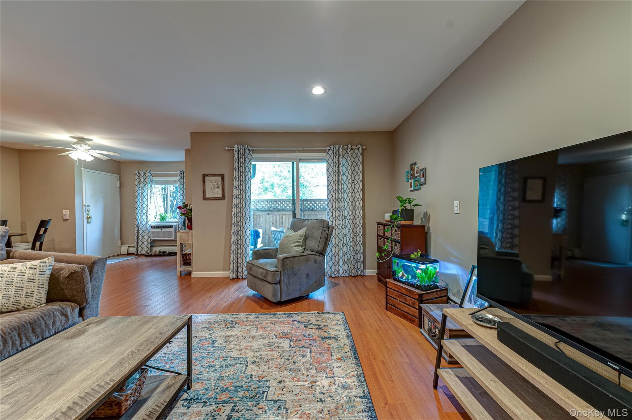 85 Richmond Boulevard Unit: 1A thumbnail 14