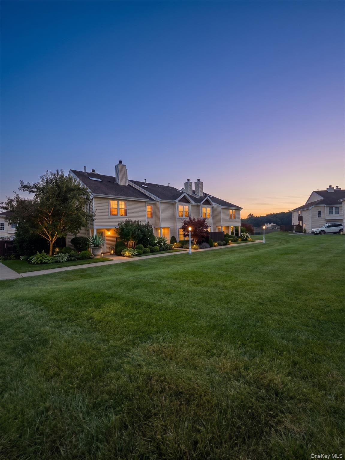 3706 Whispering Hills thumbnail 3