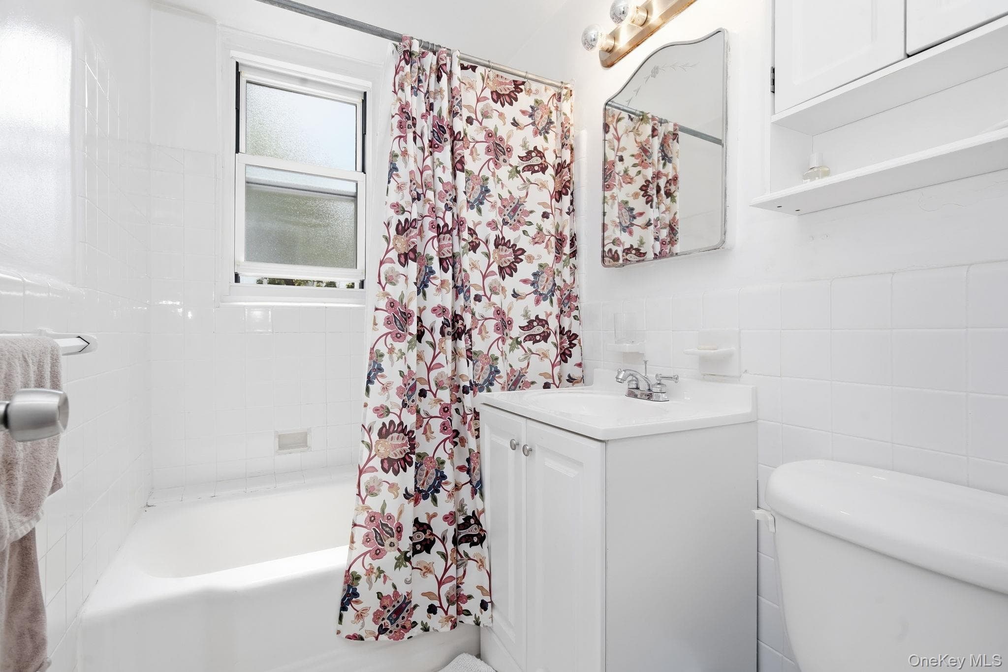 290 Collins Ave Unit: 2C thumbnail 5