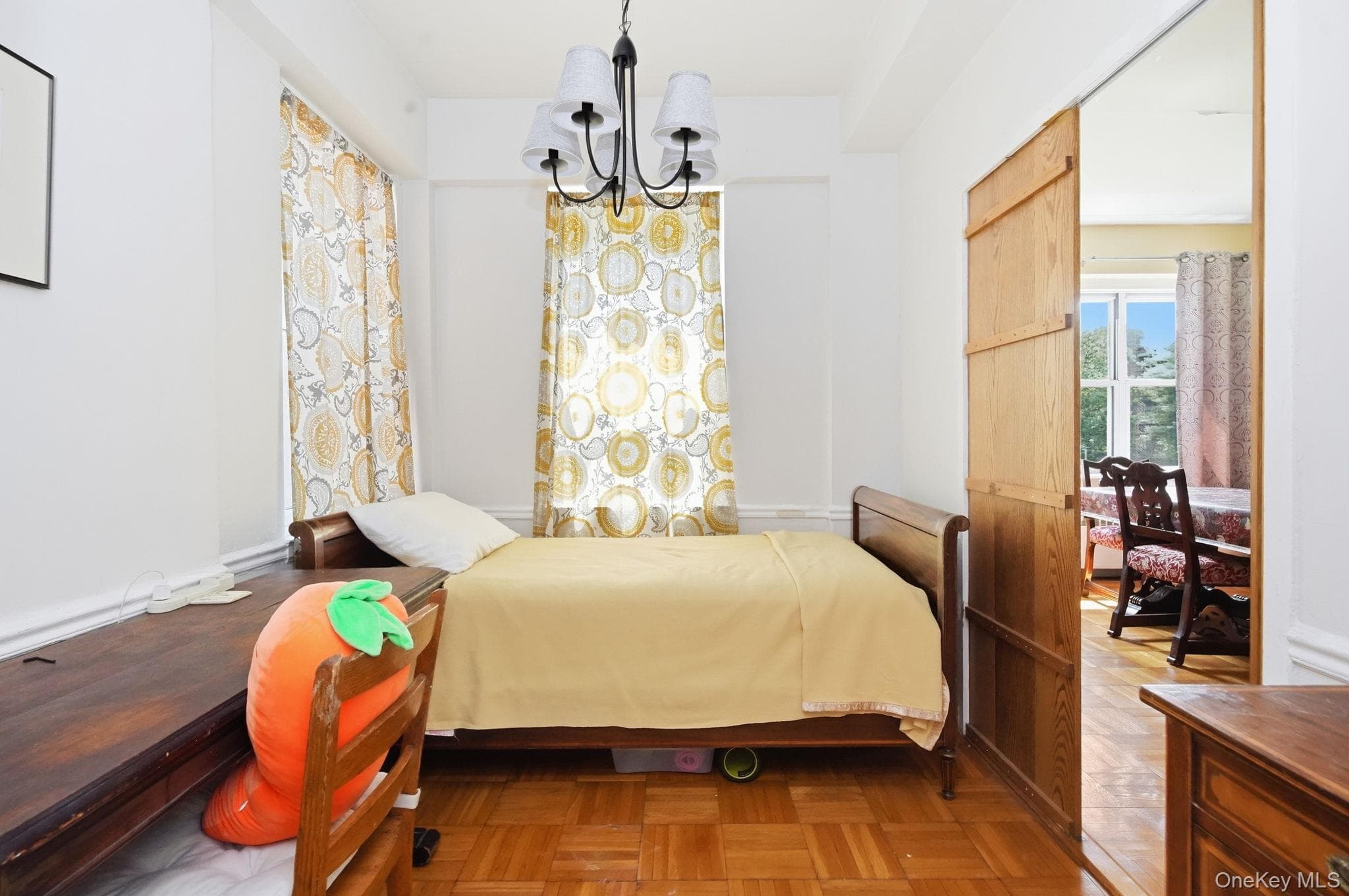 290 Collins Ave Unit: 2C thumbnail 10