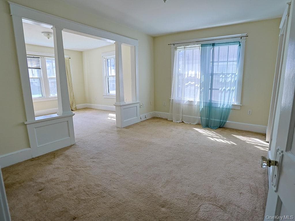 14 Columbia Avenue thumbnail 4