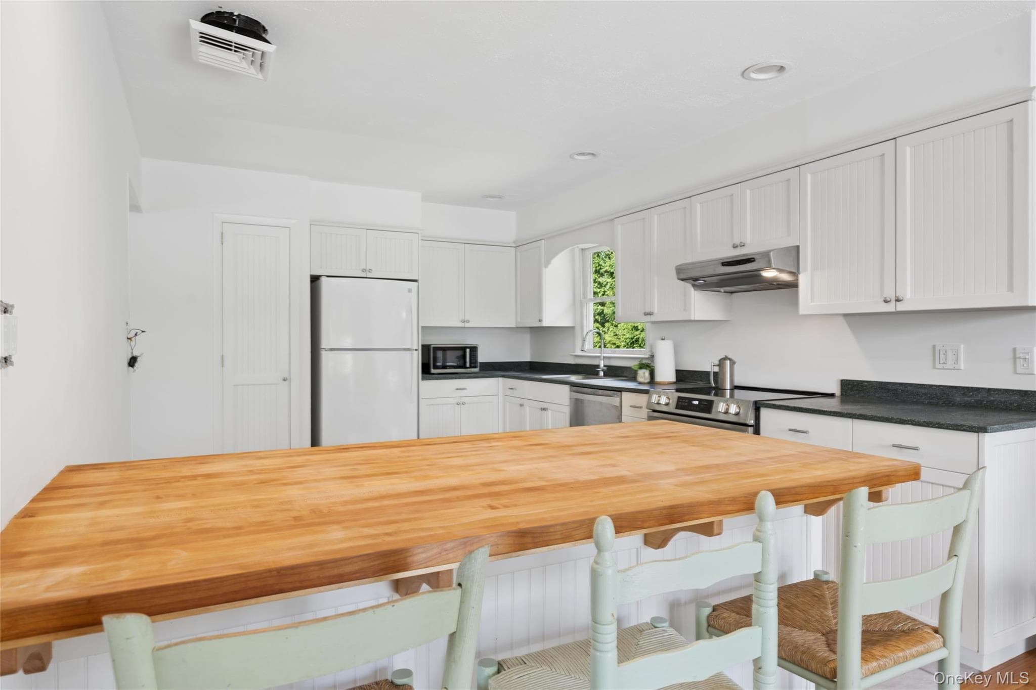 84 N Surfside Avenue thumbnail 4