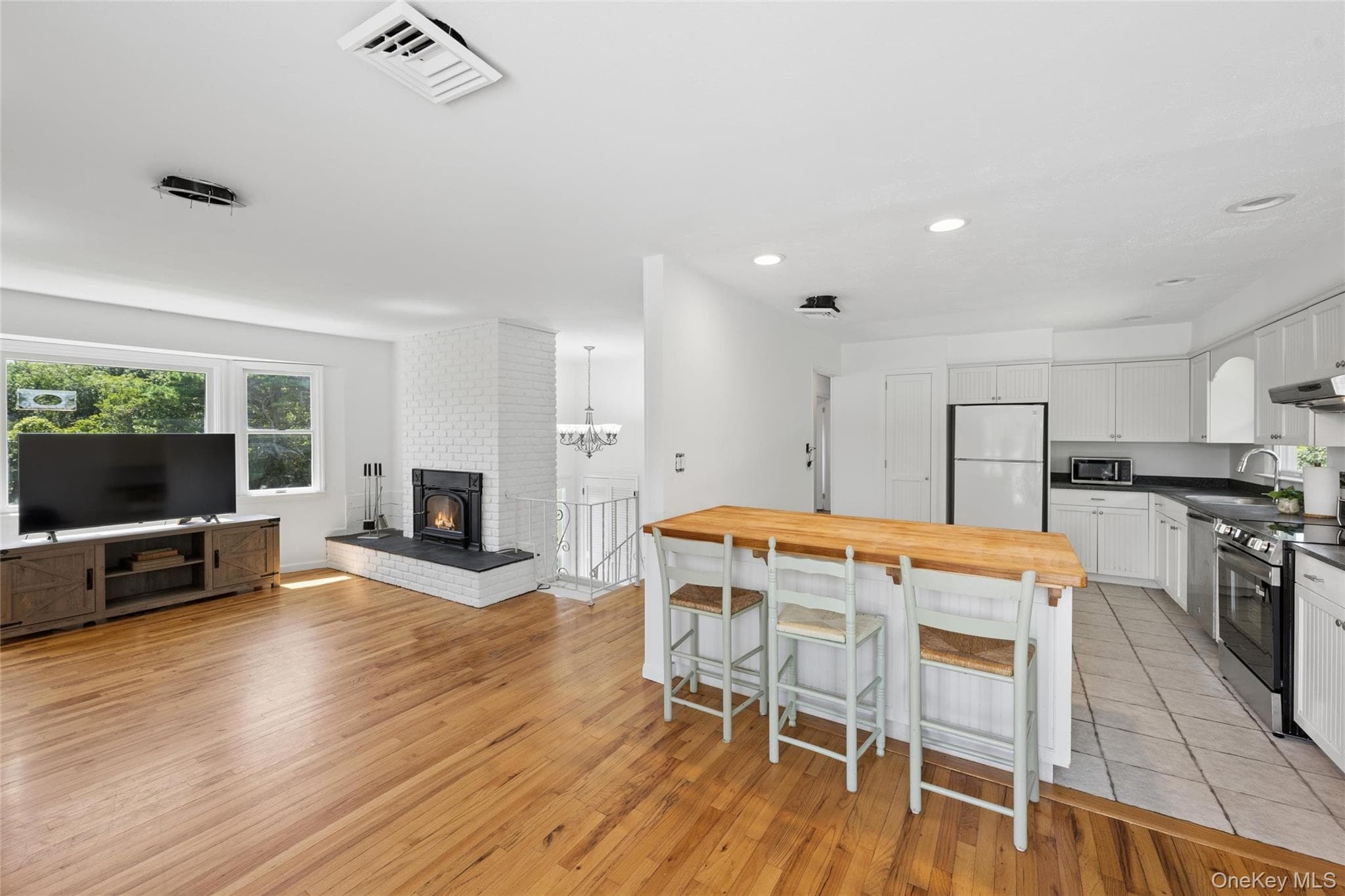 84 N Surfside Avenue thumbnail 6
