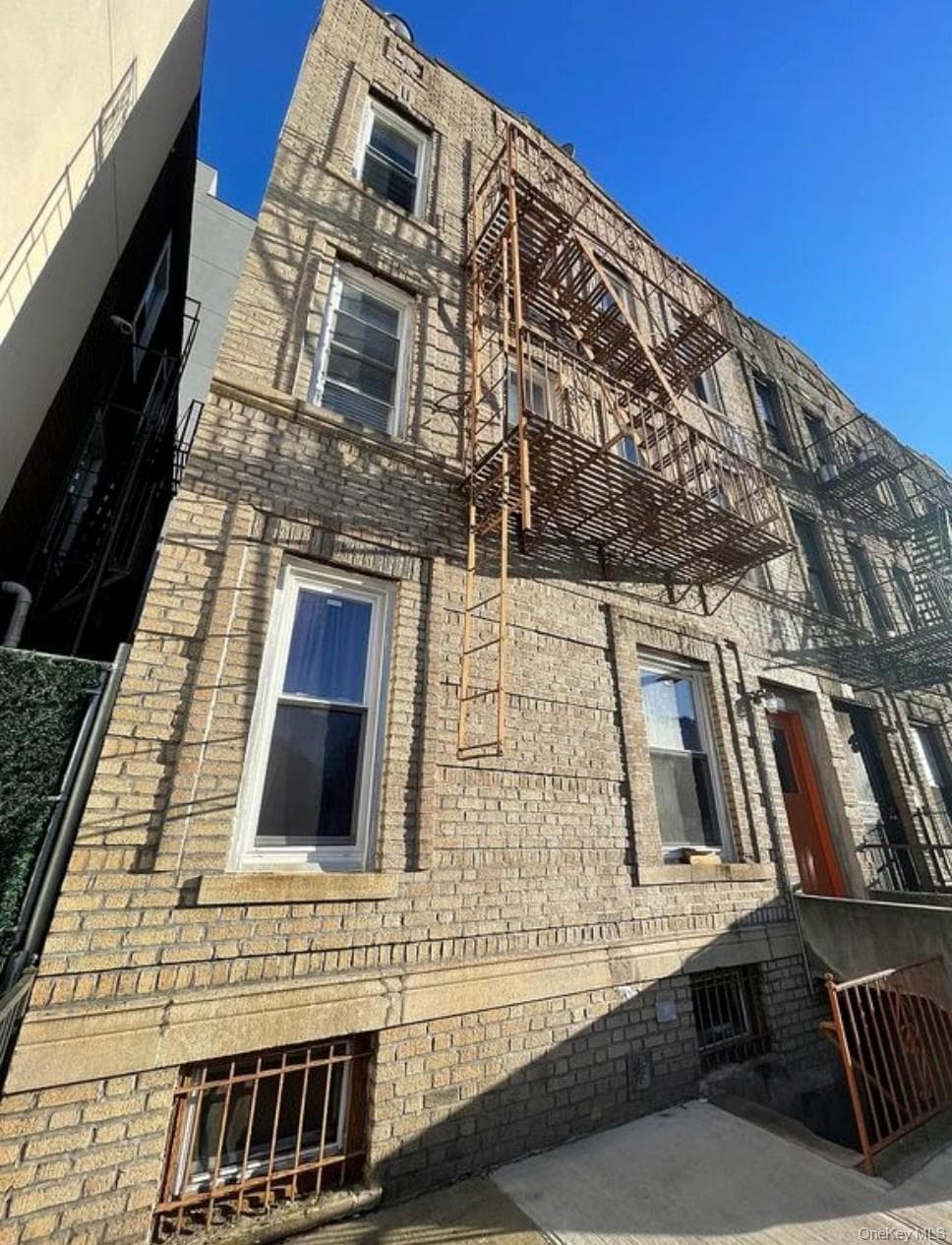 196 Lawrence Avenue, Brooklyn
