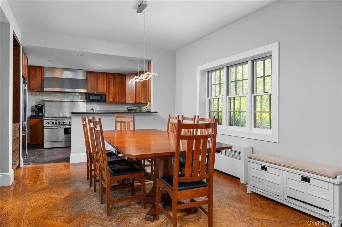 2727 Netherland Avenue thumbnail 5