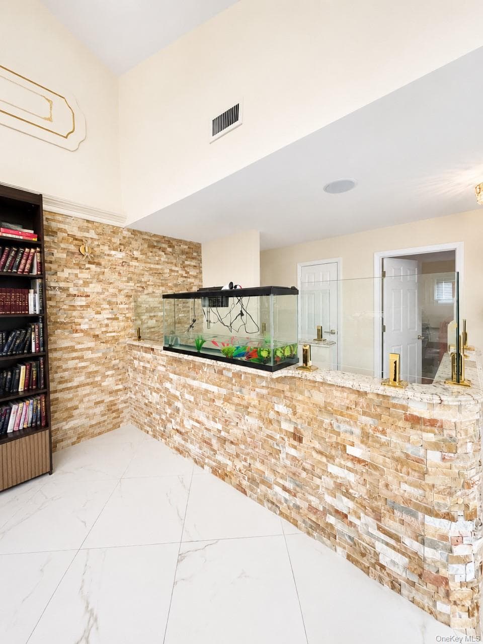 886 Woodmere Drive thumbnail 6